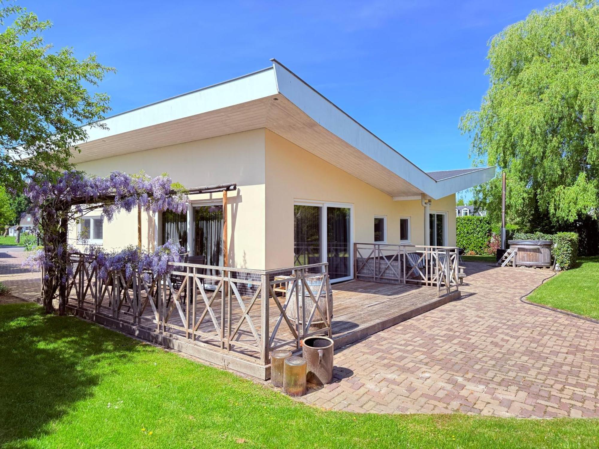 Spacious Comfort Villa Vera With Hottub Zeewolde Exterior foto